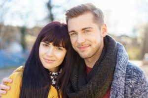 Почему мужчины хотят красивых девственниц, а женщины – успешных мужчин постарше?  Какие женщины нравятся мужчинам