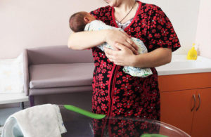 Естественные роды после двух кесаревых прошли в Раменском