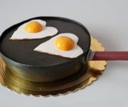 Чугунная свадьба: сколько лет совместной жизни и как праздновать? Что подарить на чугунную свадьбу?